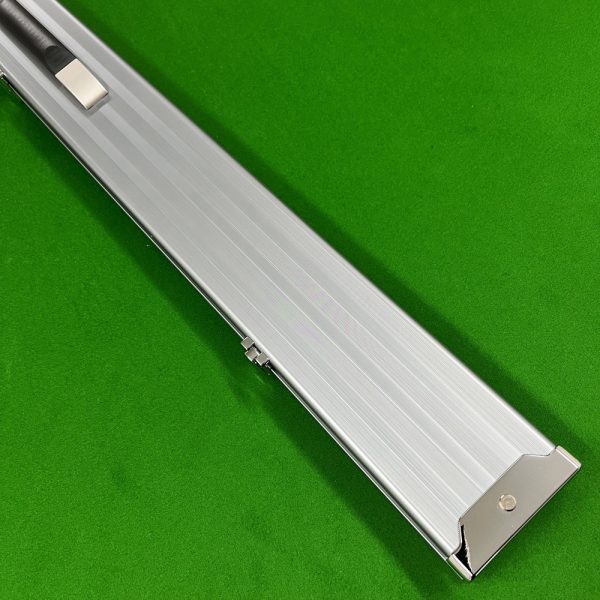 Baize Master 3/4 Length Wide 3-Lane Deluxe Aluminium Case Silver